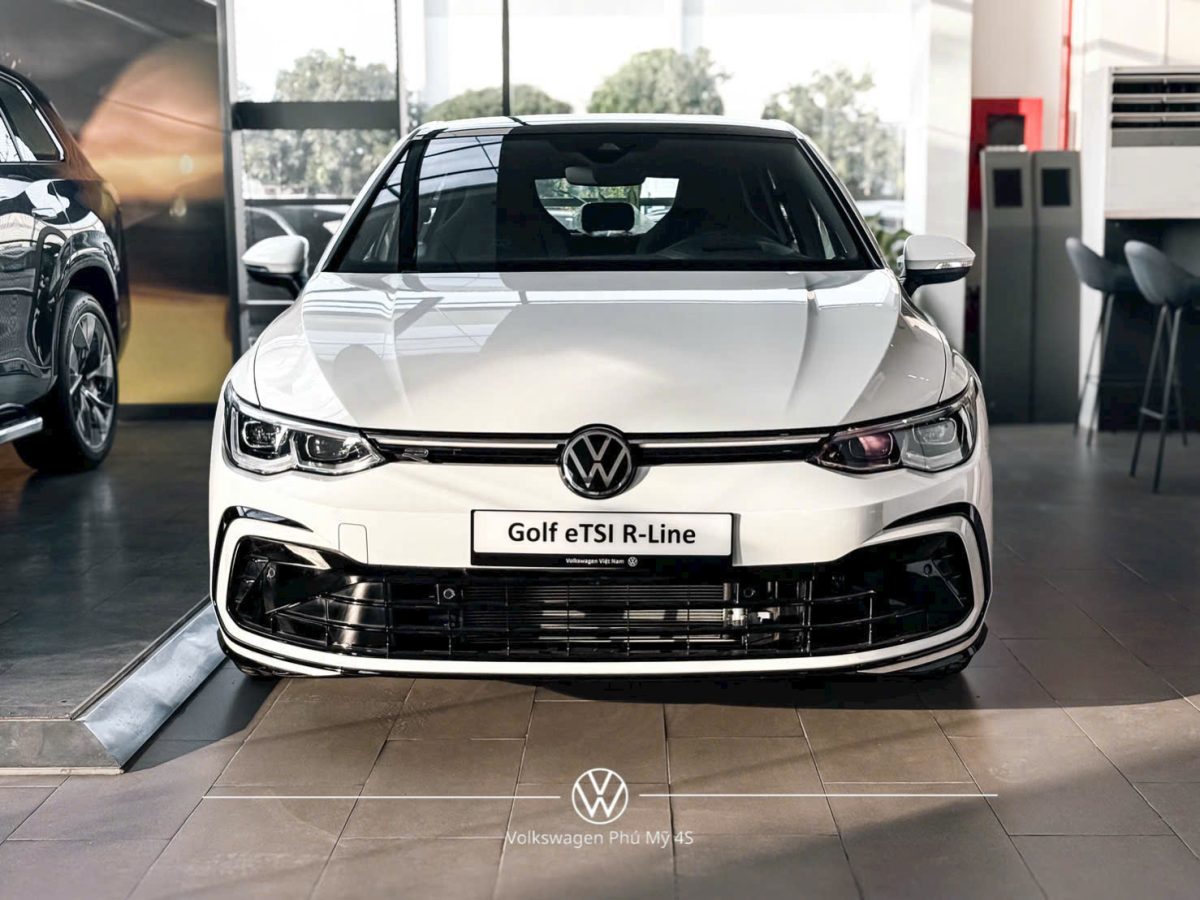 Volkswagen Golf 1.5 eTSI R-line