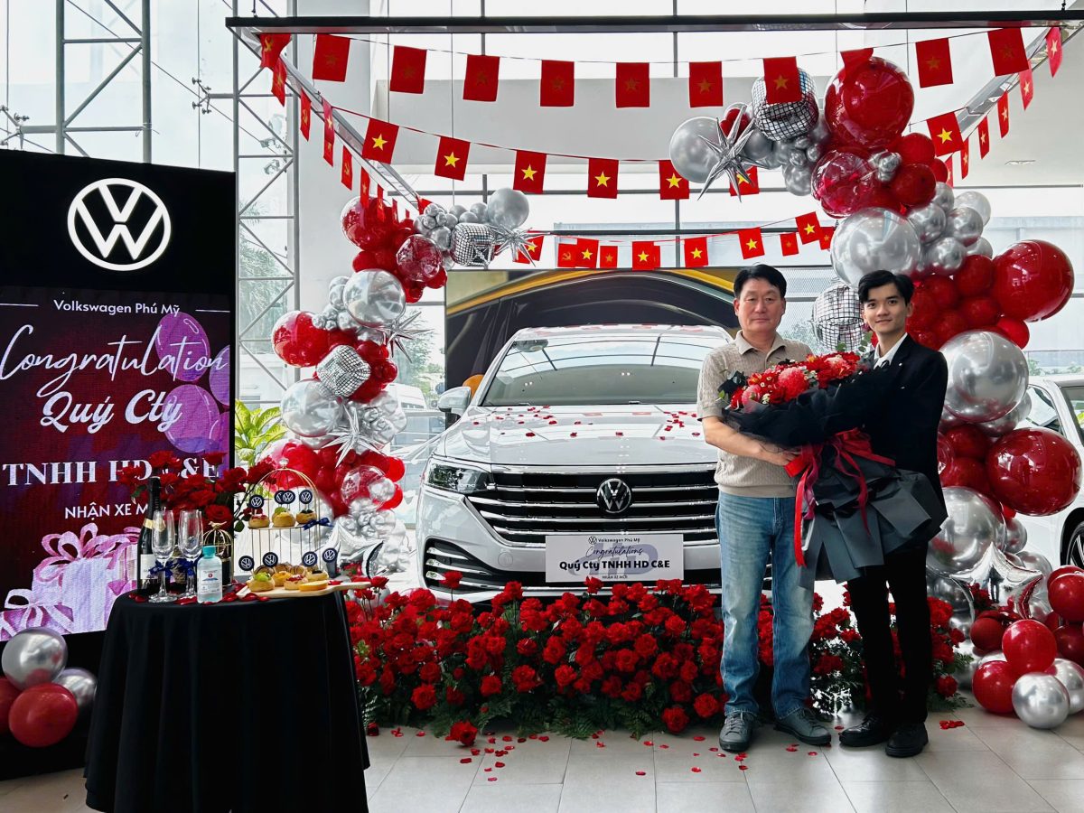 Volkswagen Phú Mỹ | Lễ Giao Xe Volkswagen Viloran Tháng 7/2026 6 Lễ giao xe tại Volkswagen Phú Mỹ